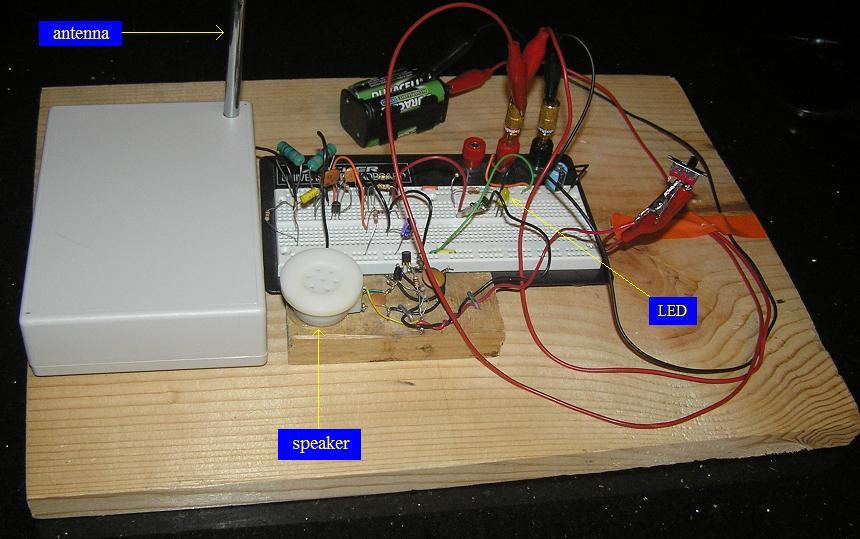 Prototype of lightning detector on breadboard